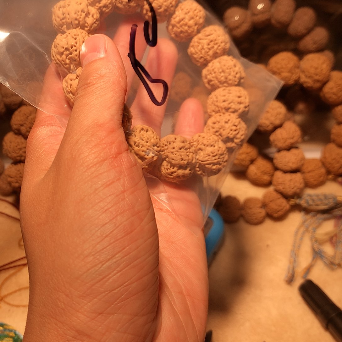 金刚菩提手串G****q2。      