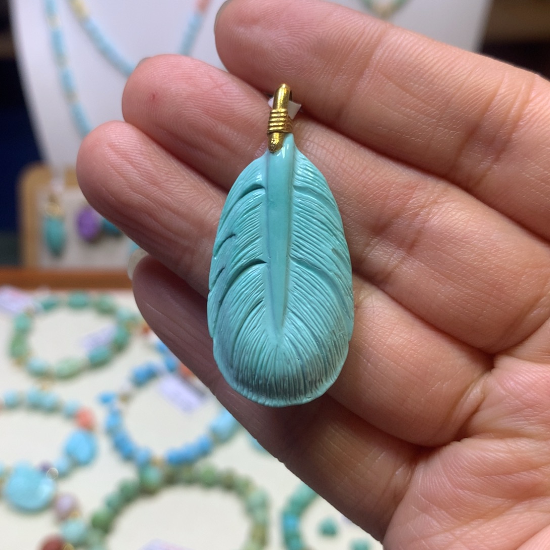 绿松石18K金镶嵌吊坠