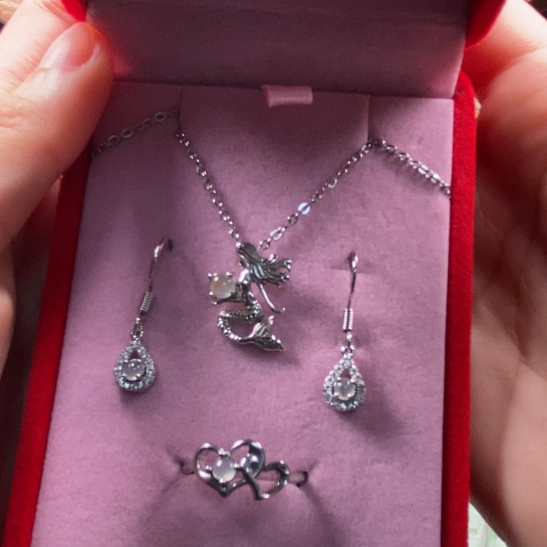 翡翠未镶嵌颈饰天然缅料a货翡翠