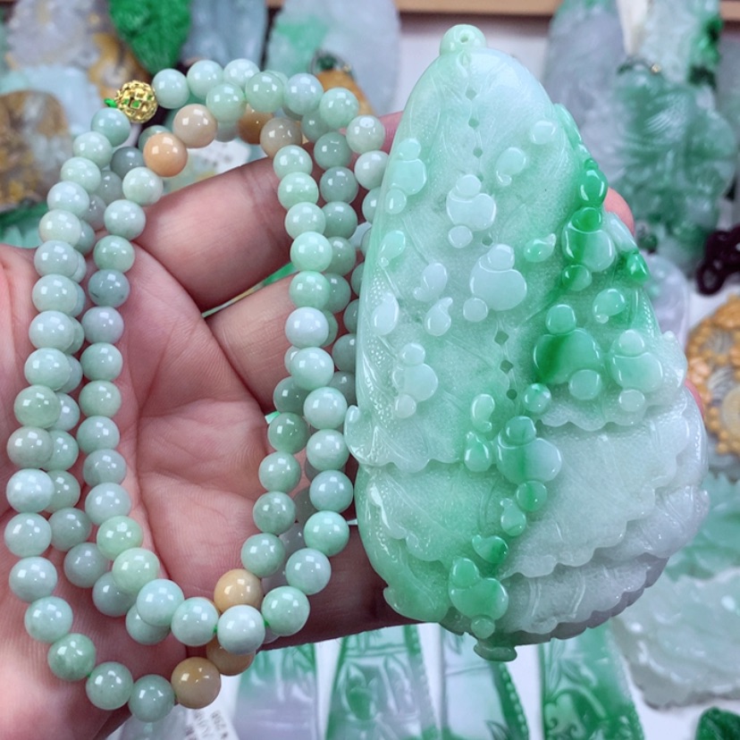 【闪购商品】翡翠未镶嵌吊坠(不含链)
