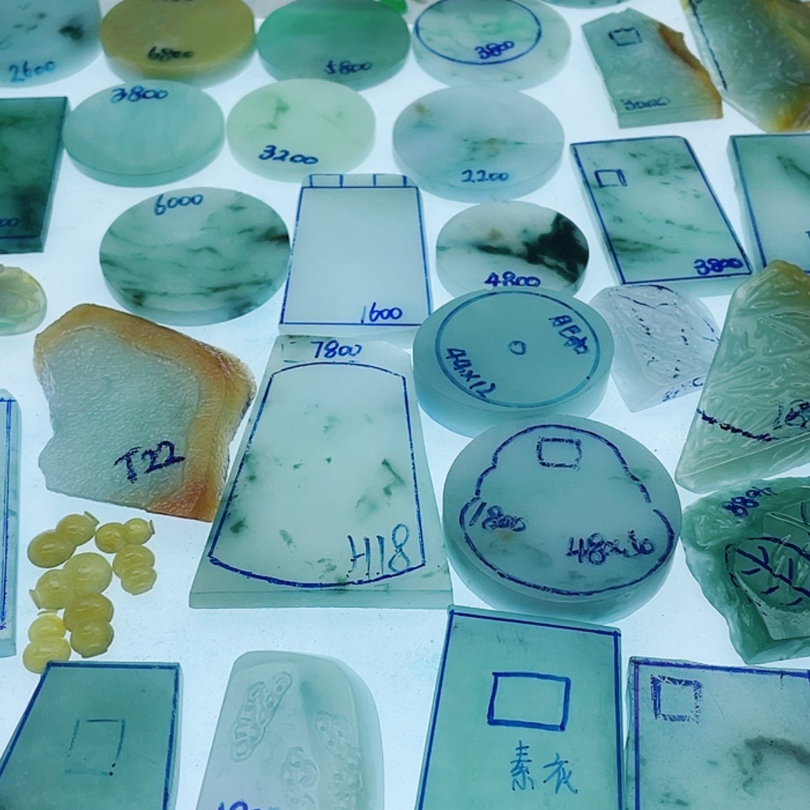 【闪购商品】定制翡翠未镶嵌天然翡翠