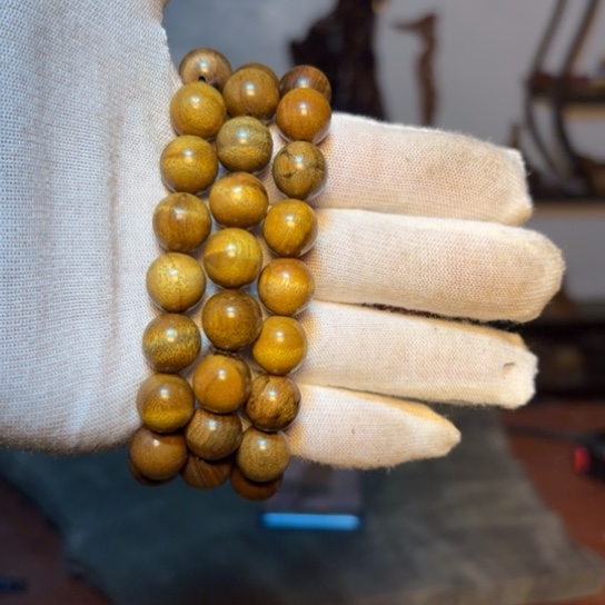 金丝楠木手串1.2、