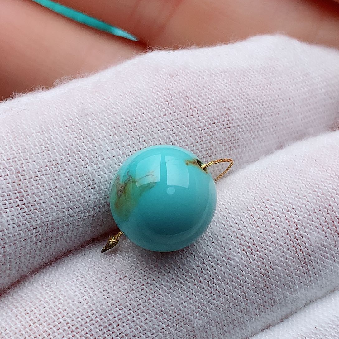 绿松石颈饰未镶嵌