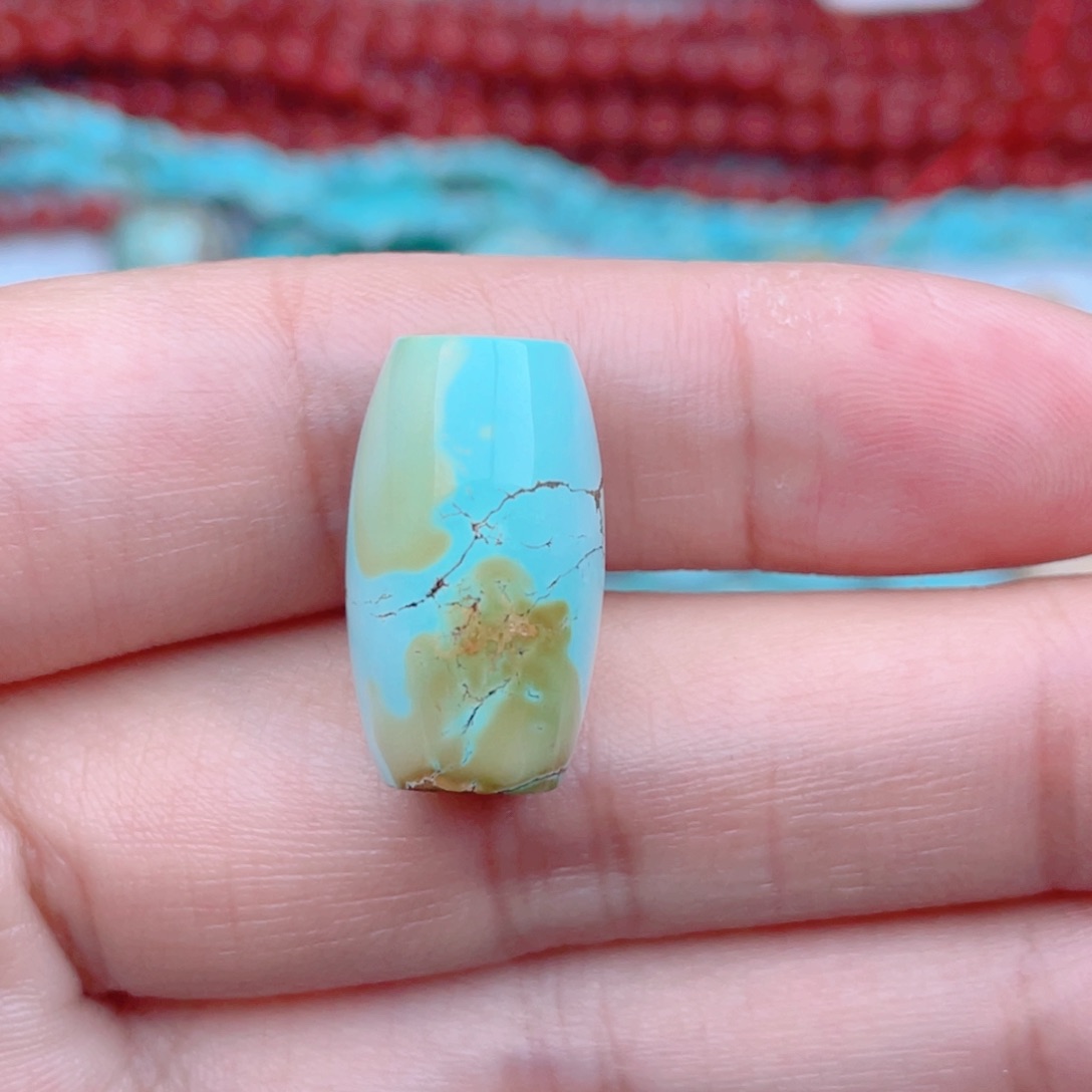 绿松石珠宝奇石未镶嵌壹**间