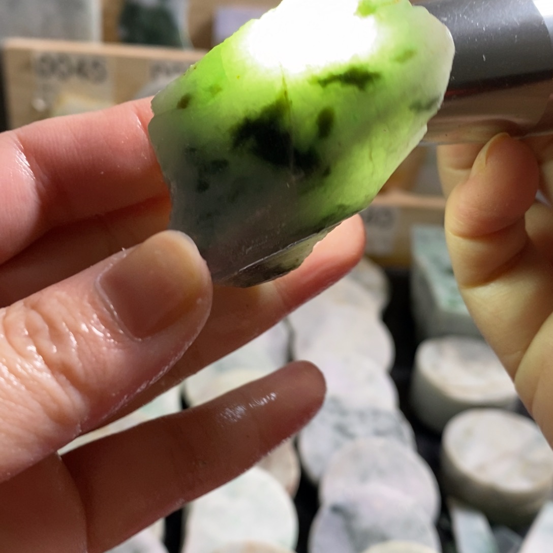 颈饰未镶嵌翡翠天然翡翠