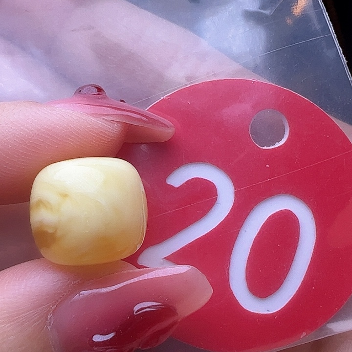 蜜蜡裸石未镶嵌微冰片 12.6mm 老型