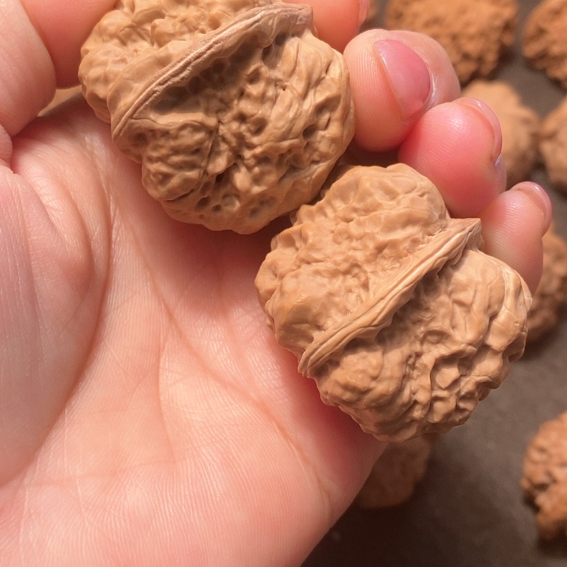 【闪购商品】藤艺把件文玩核桃蛤蟆头一对