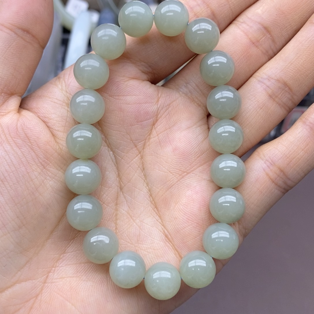 和田玉手串未镶嵌依*卡10