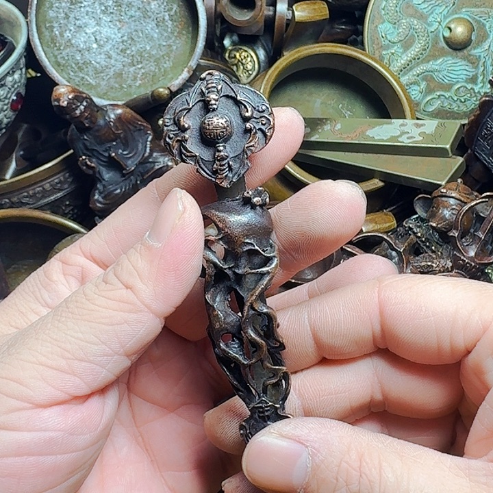 铜器摆件收收藏藏