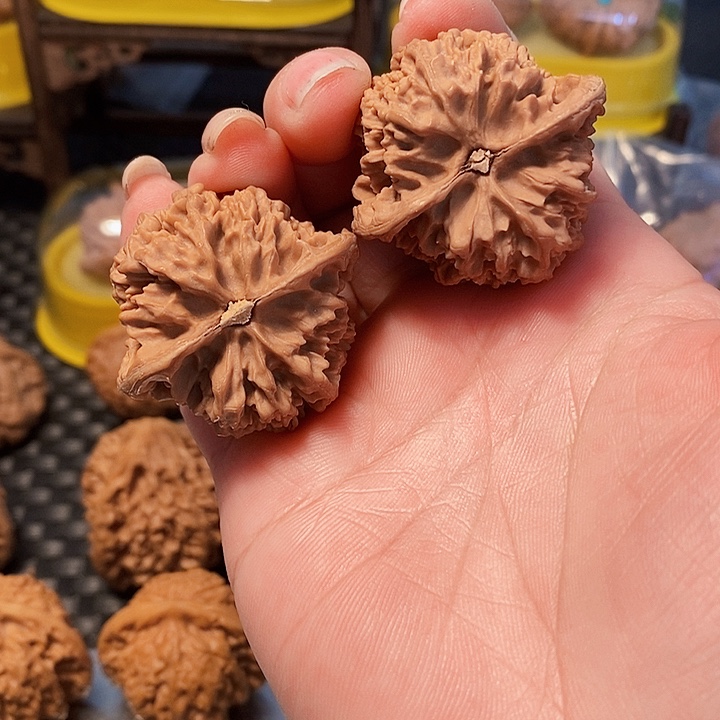 吊坠文玩核桃满天星，边40