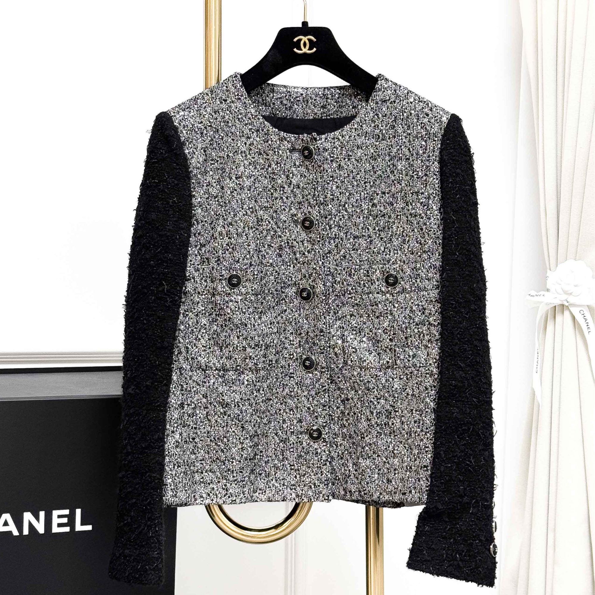 99新 Chanel/香奈儿 36码21B银色亮片刺绣黑色袖子外套，基本全新
