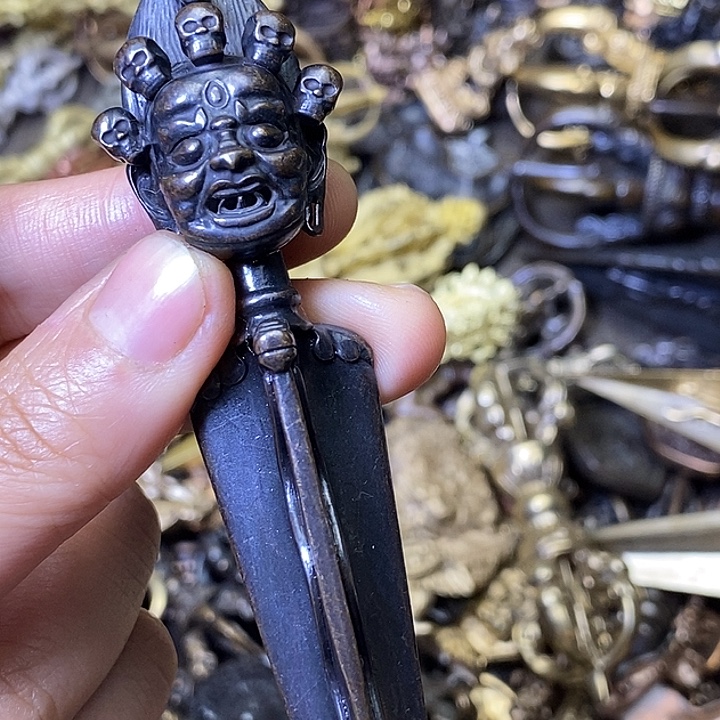 青铜水口有点小微瑕