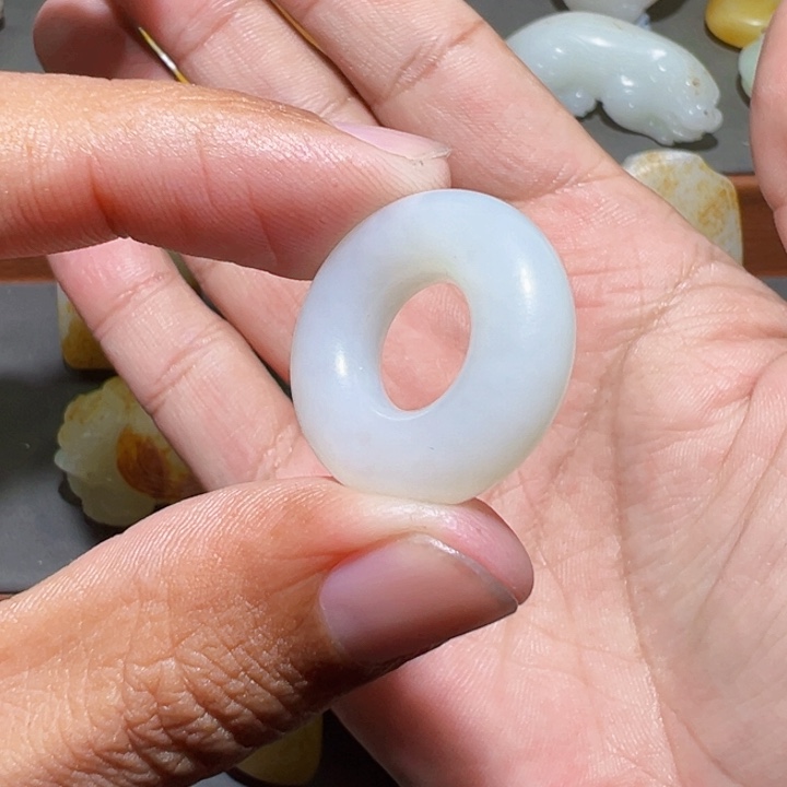 颈饰未镶嵌和田玉田*豪