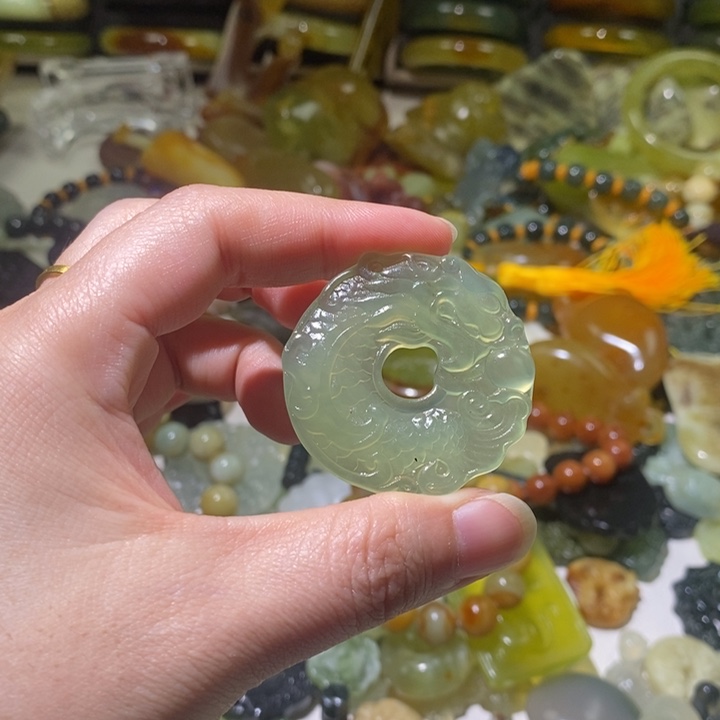 蛇纹石玉合金颈饰