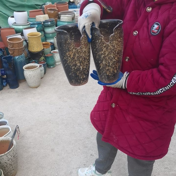 红陶口14高25瑕疵