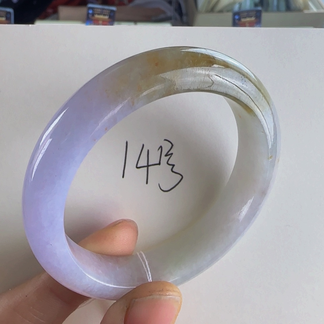 翡翠手镯未镶嵌老坑51圈