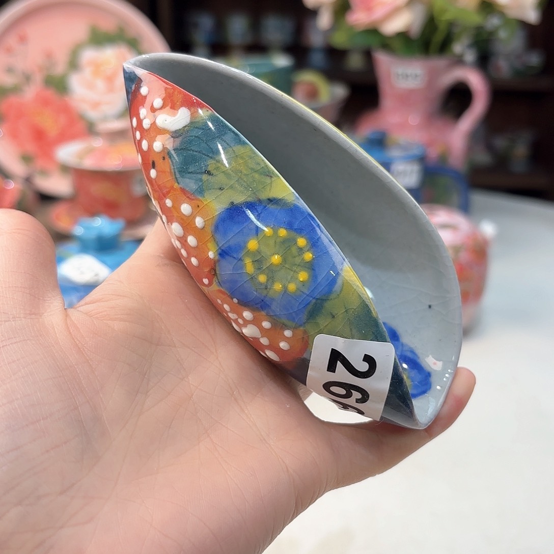 瓷片兔兔好可爱啊