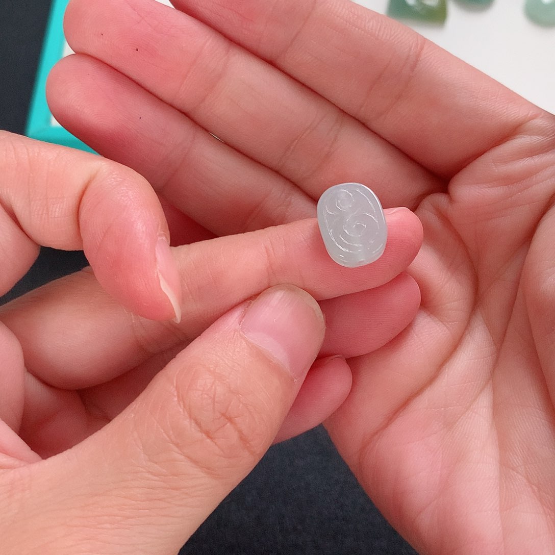 颈饰未镶嵌翡翠通孔配件