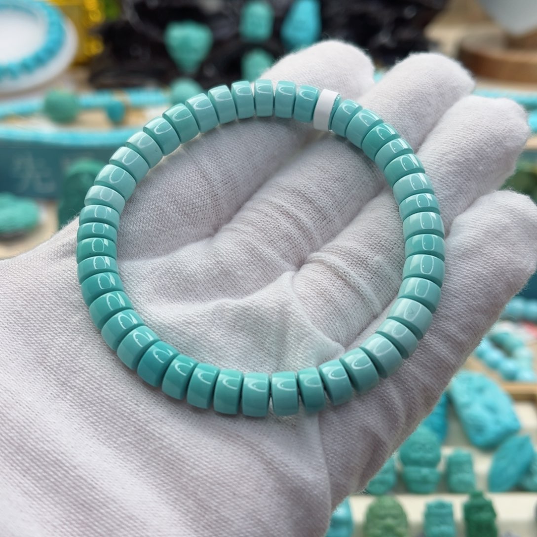 绿松石配饰未镶嵌