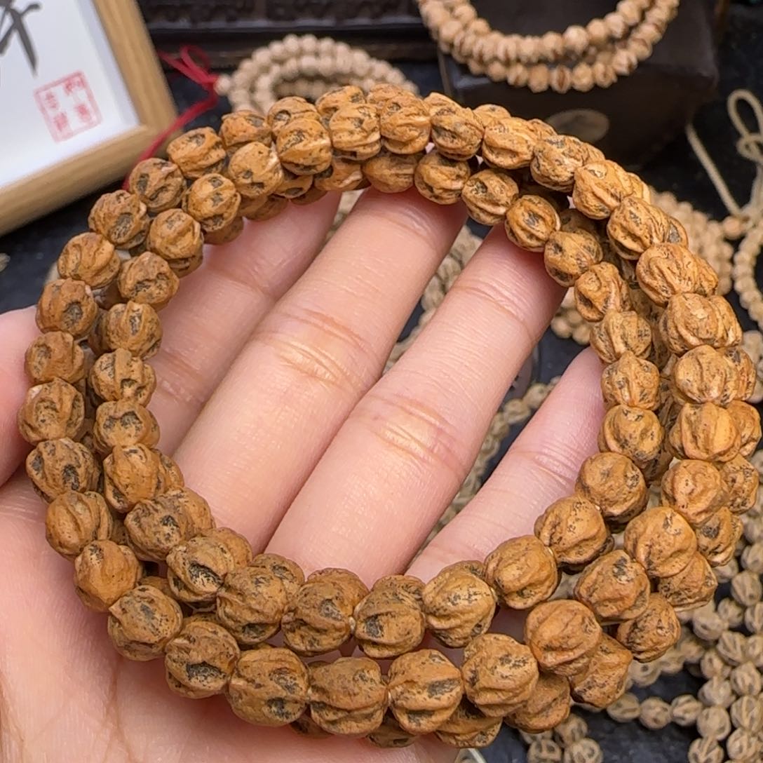 柏香籽/百香籽吊坠骑****?