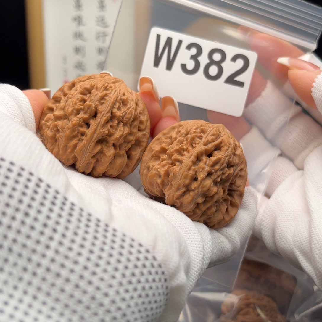 文玩核桃把件42平谷凹底w 382