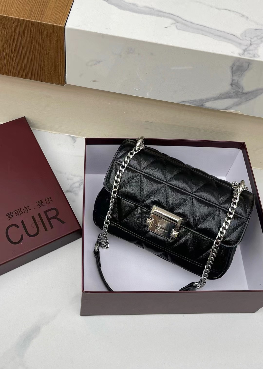 2025新款小方包黑色菱格经典百搭多种背法20*8*12cm