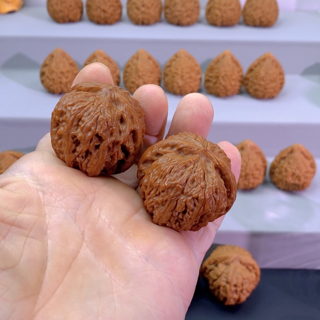 文玩核桃把件40皇家正圆