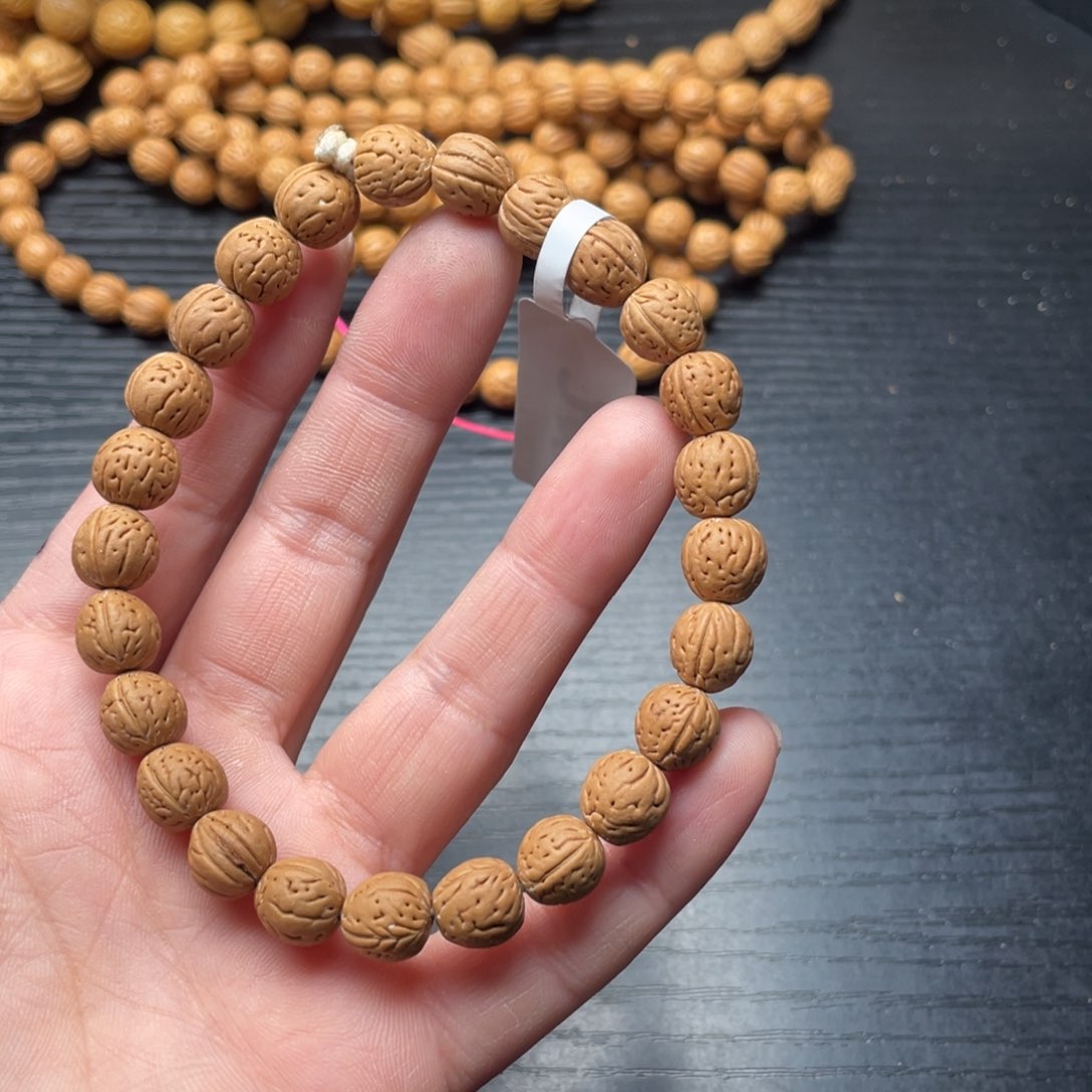 【闪购商品】白**马成品手持130米