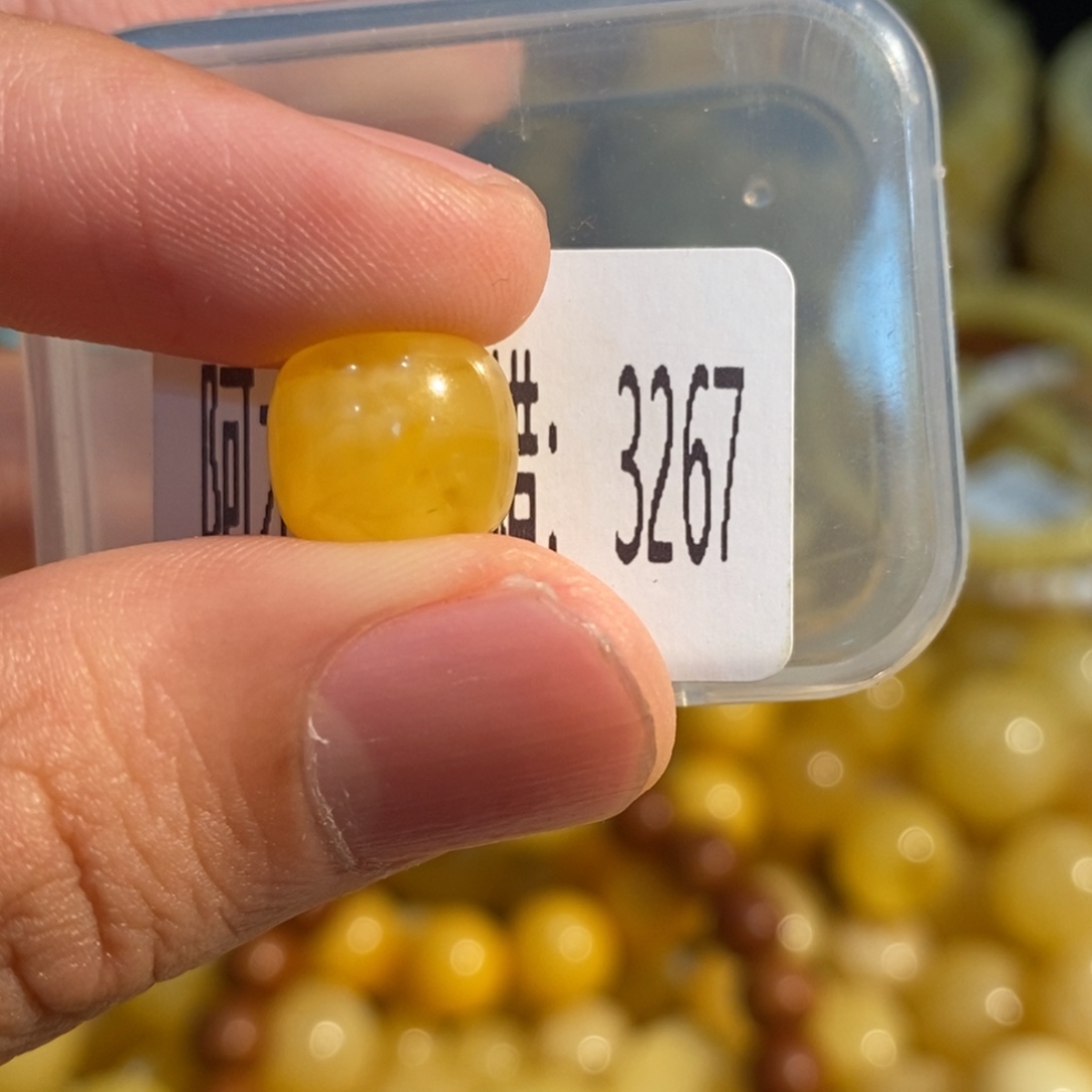 琥珀未镶嵌珠宝奇石3267