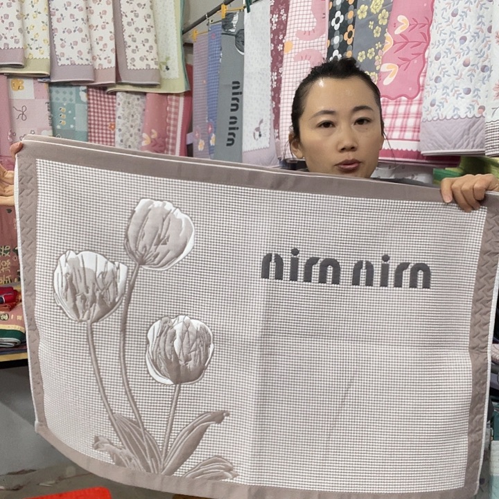 棉特价咖色郁金香