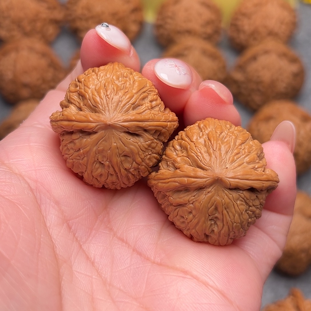 把件文玩核桃精品红宝石33全品毕业款