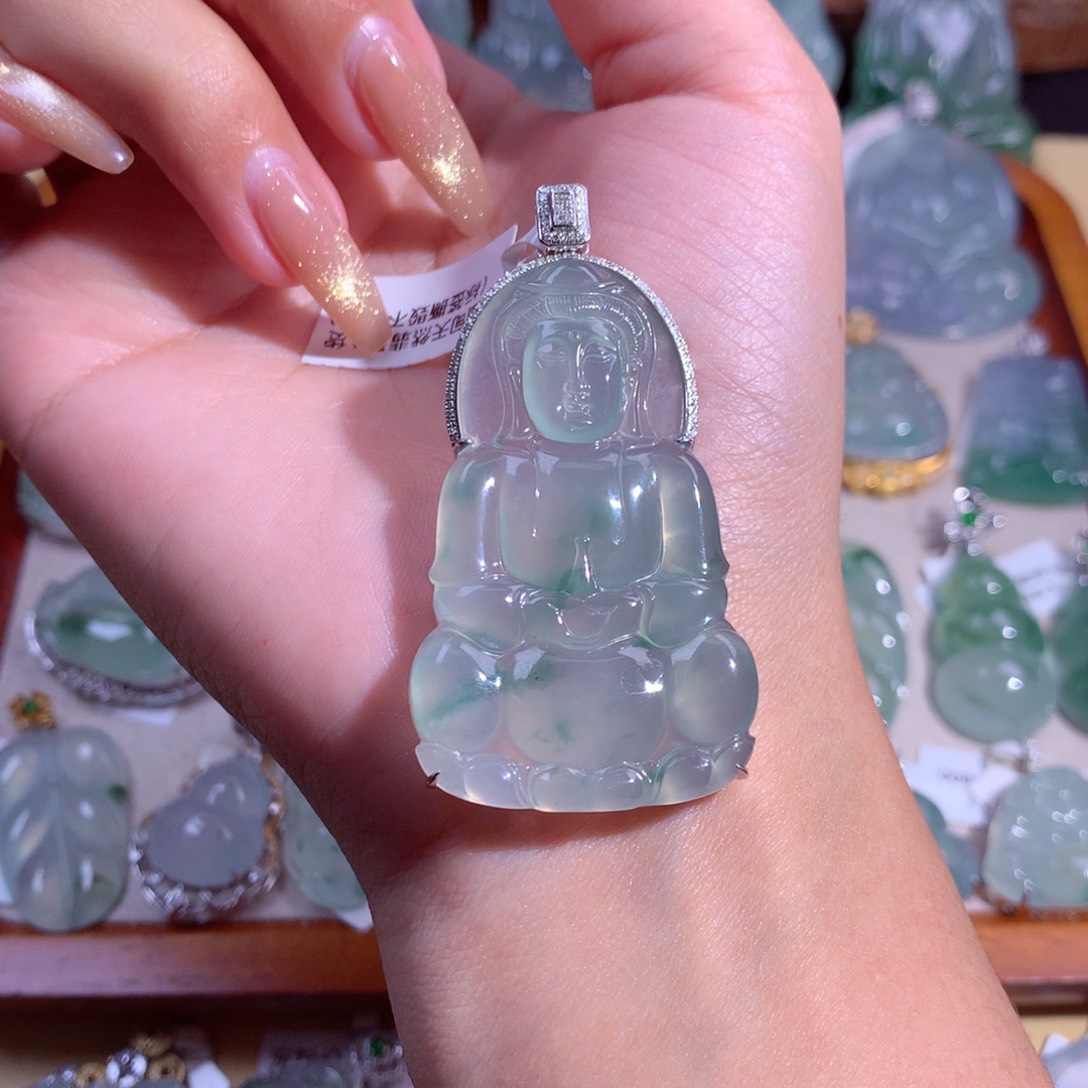 翡翠吊坠(不含链)18K金镶嵌