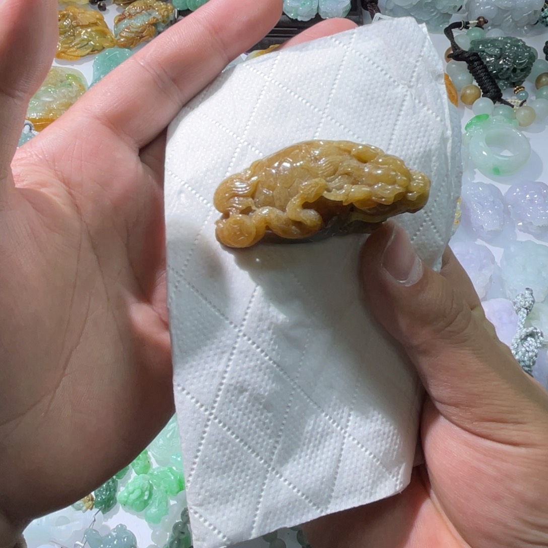 翡翠颈饰未镶嵌天然