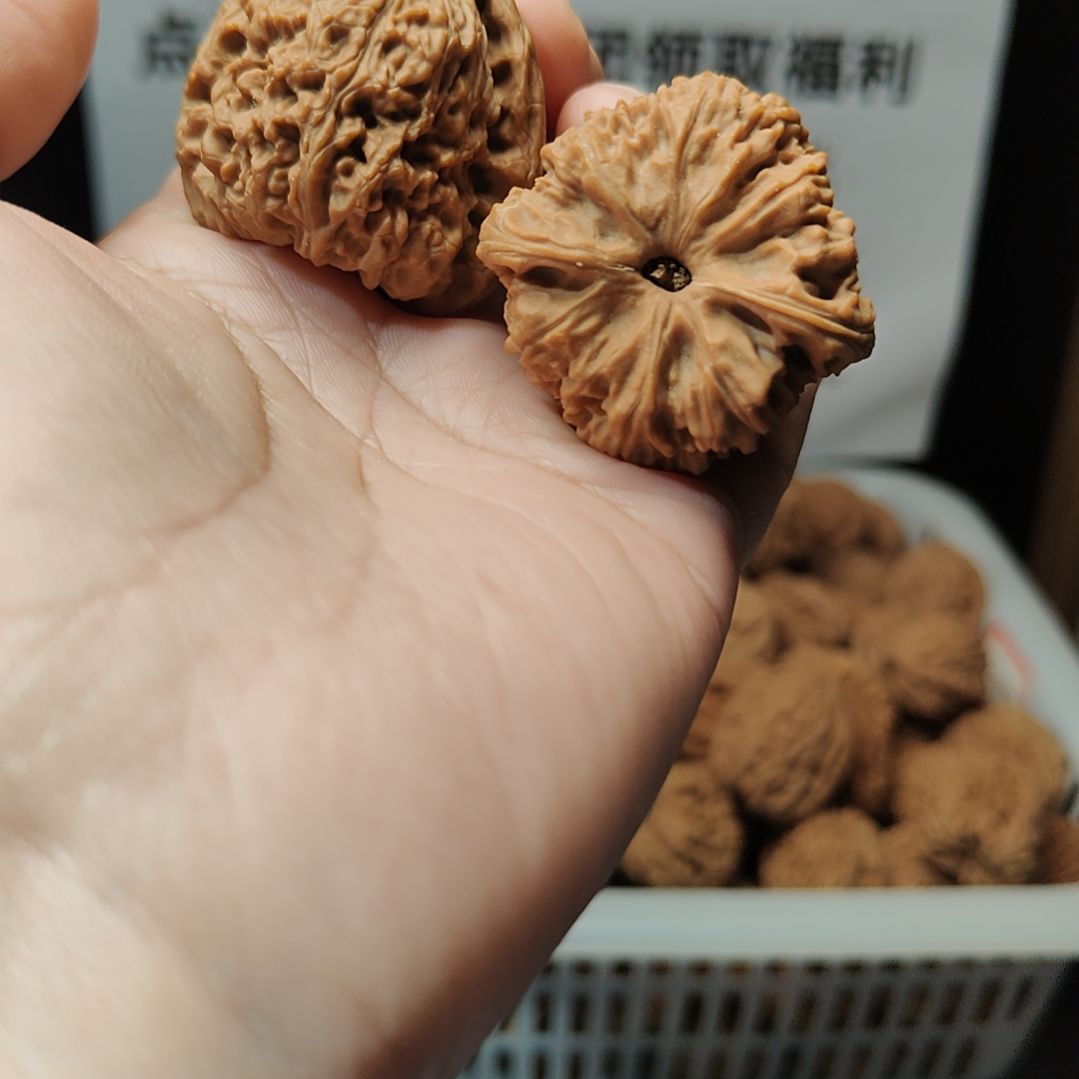 橄***尤南疆石狮子头一物一图