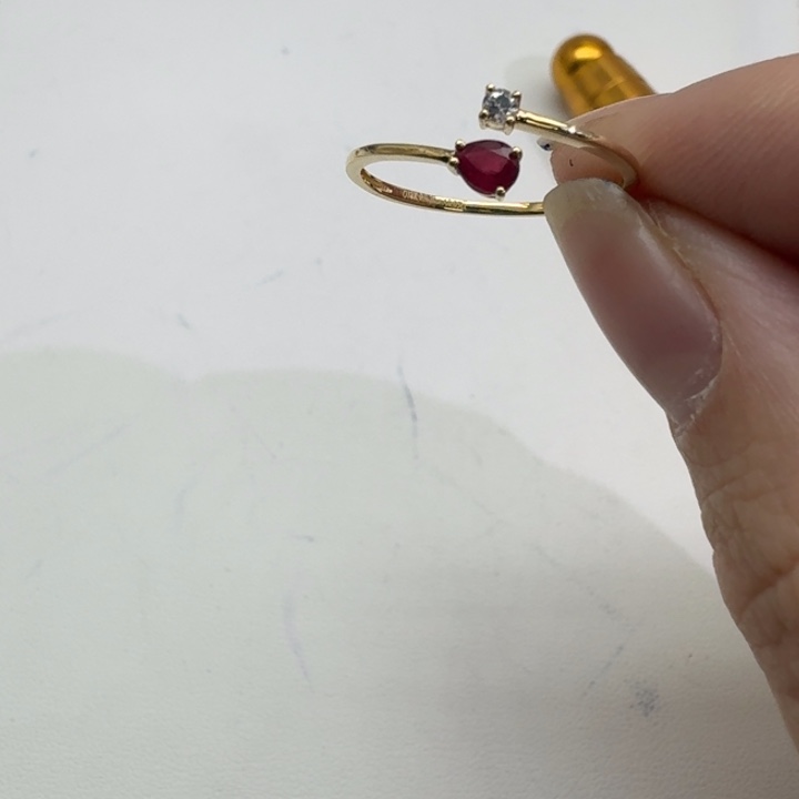 红宝石戒指未镶嵌