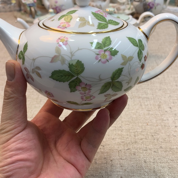 金瓷阁家的美丽瓷器