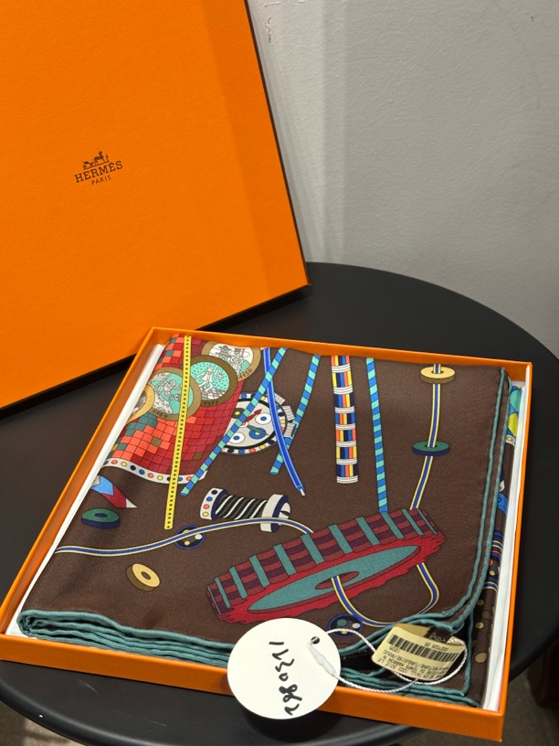 95新 Hermes/爱马仕 夏七中古/爱马仕丝巾/1230862