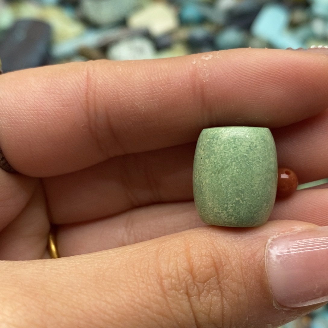 南红玛瑙未镶嵌珠宝奇石