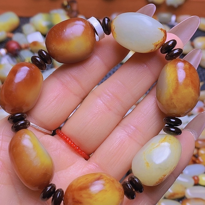 和田玉手链未镶嵌巨***餐