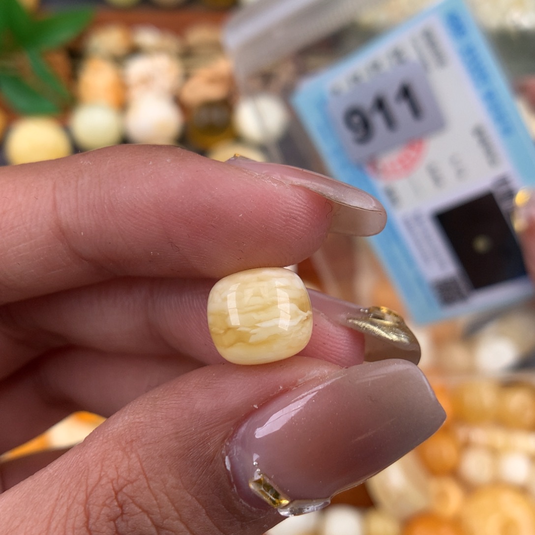 琥珀珠宝奇石未镶嵌10×9