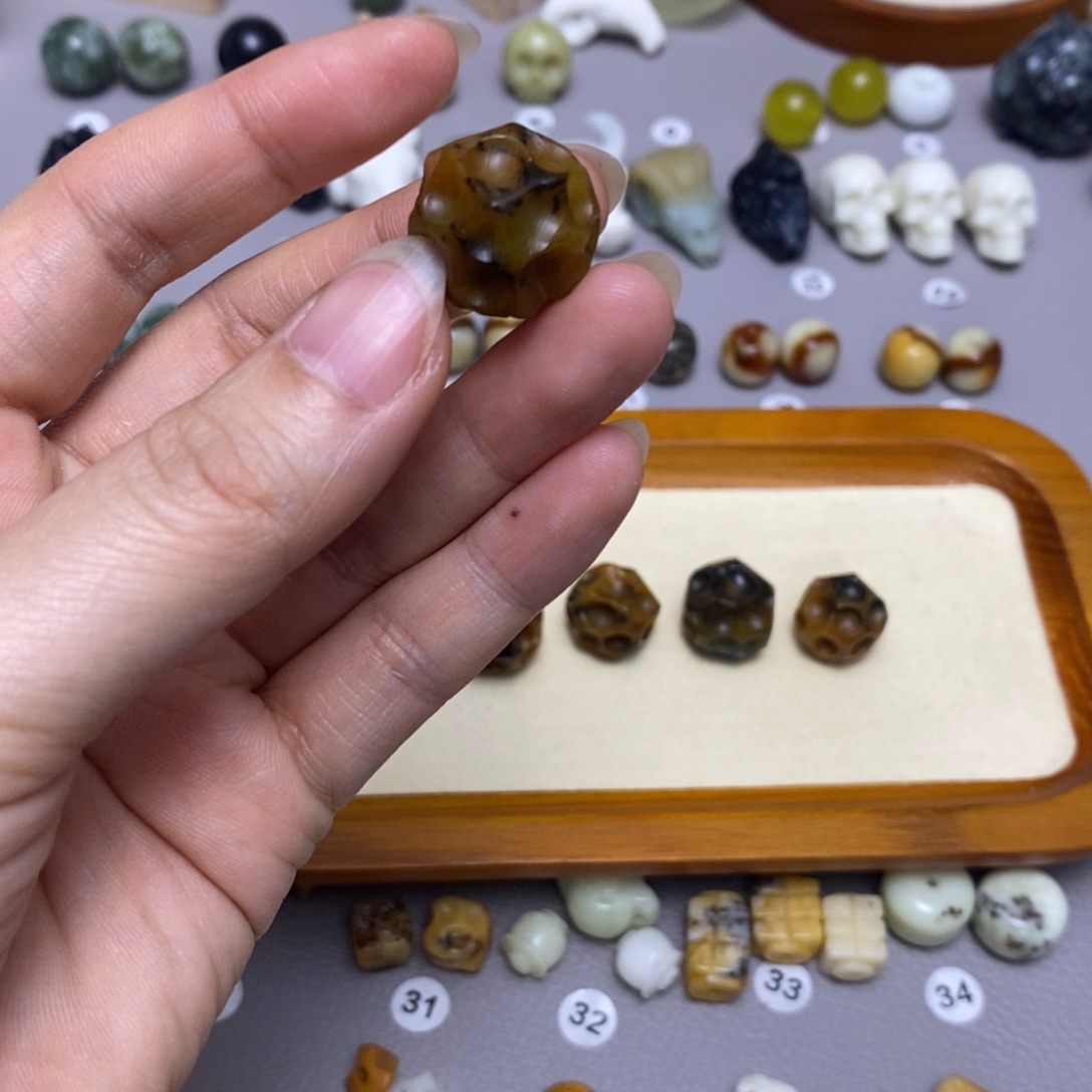 蛇纹石玉配饰合金ડ****