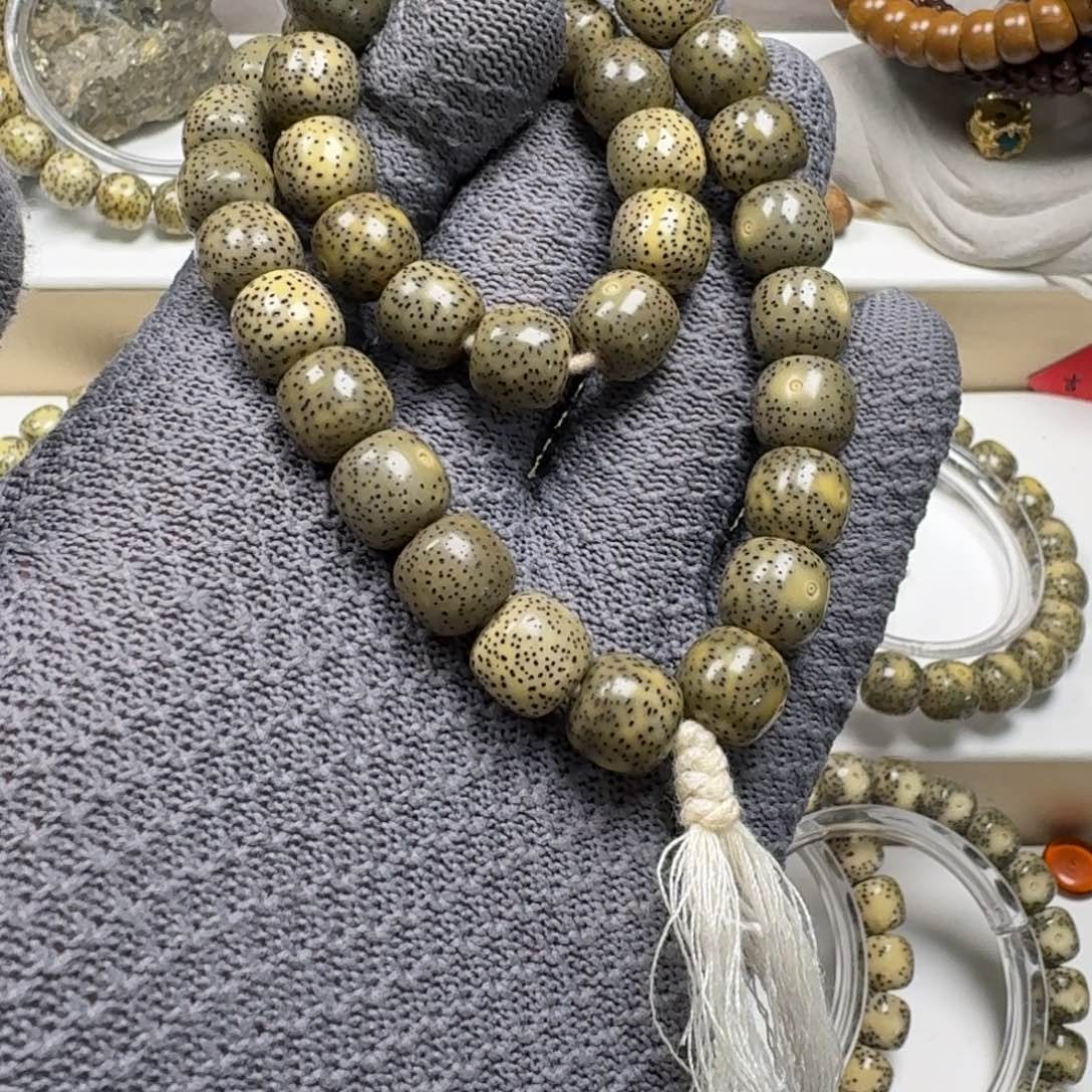 手串星月菩提星月菩提手持石玉料