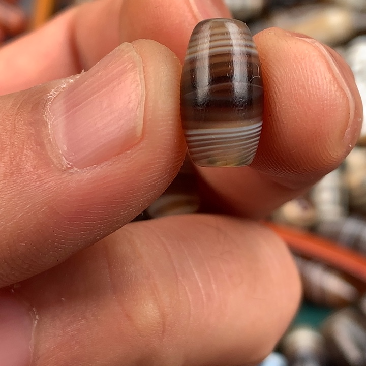 昌化石印石老料缠丝珠