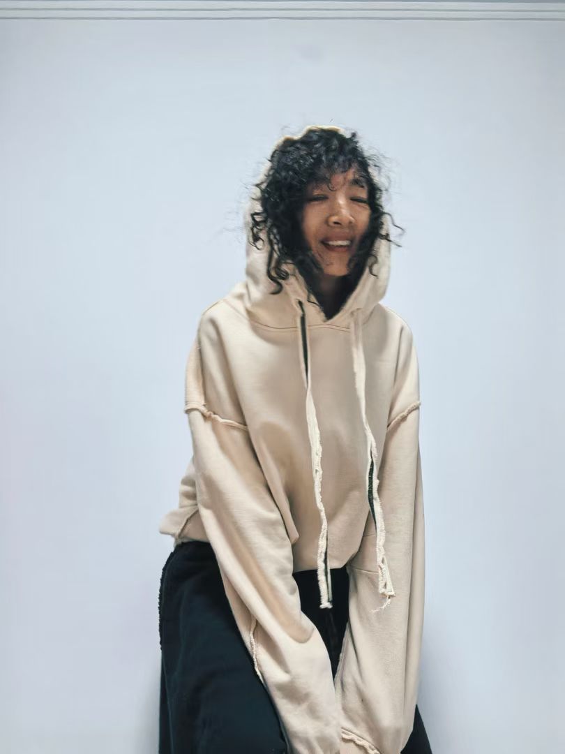 连帽薄款学院风通勤风长袖女卫衣加厚加绒宽松ins