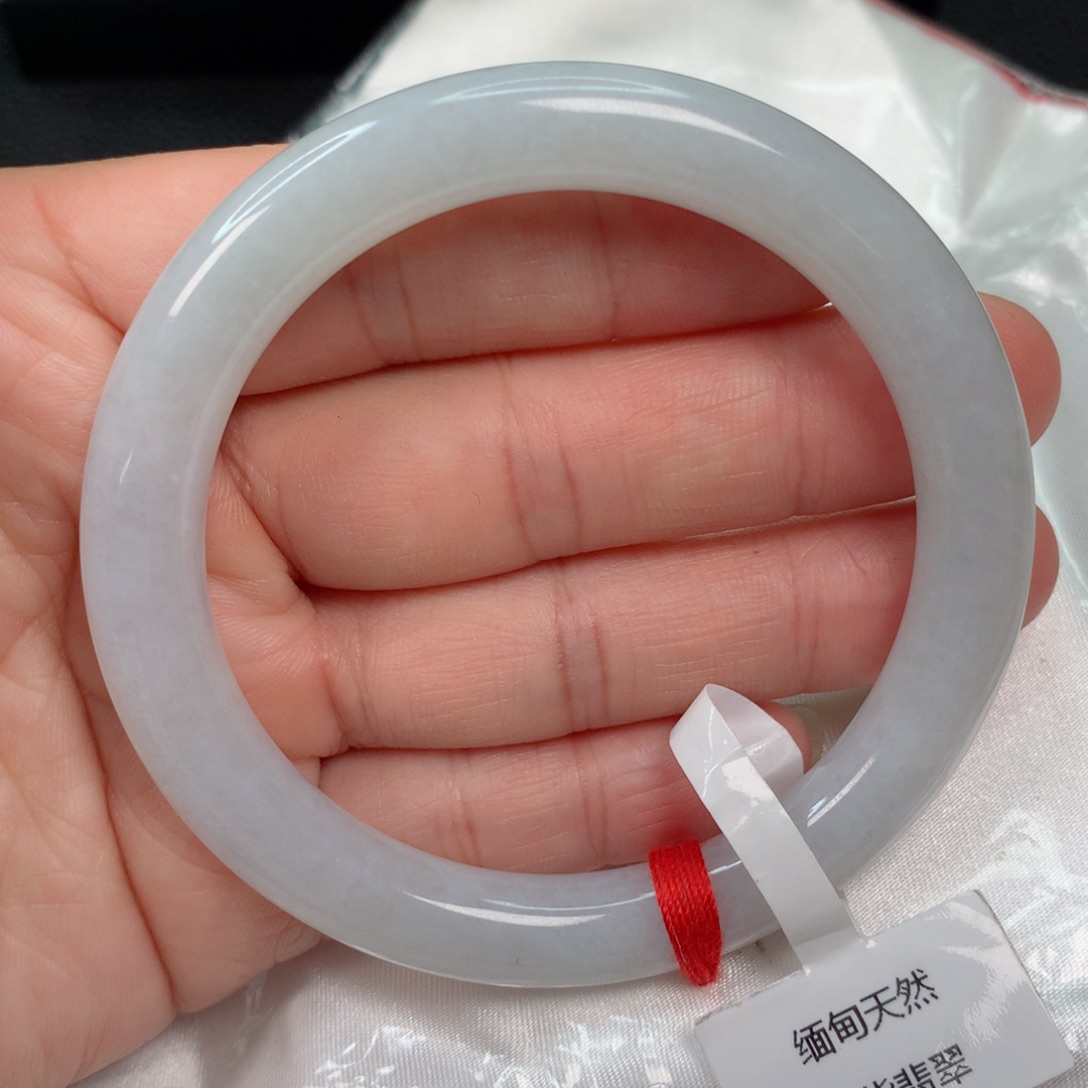 翡翠手镯未镶嵌，，，，，，