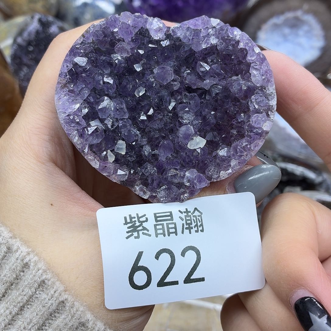 未镶嵌水晶大型摆件（非配饰）