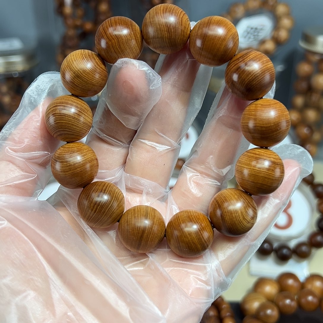 柏木（崖柏）1.8红黑油  甜香