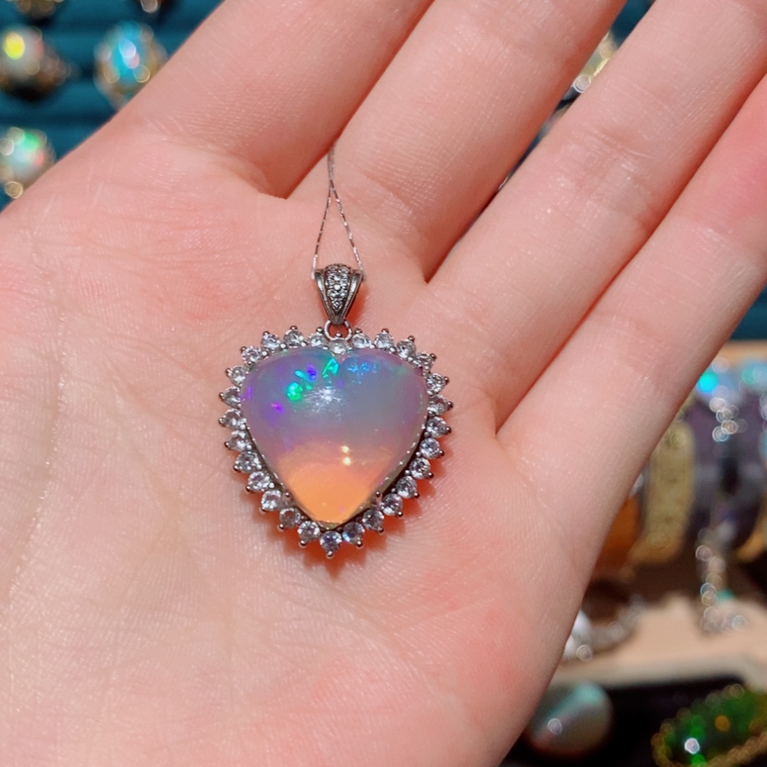 欧泊欧泊吊坠银S925镶嵌