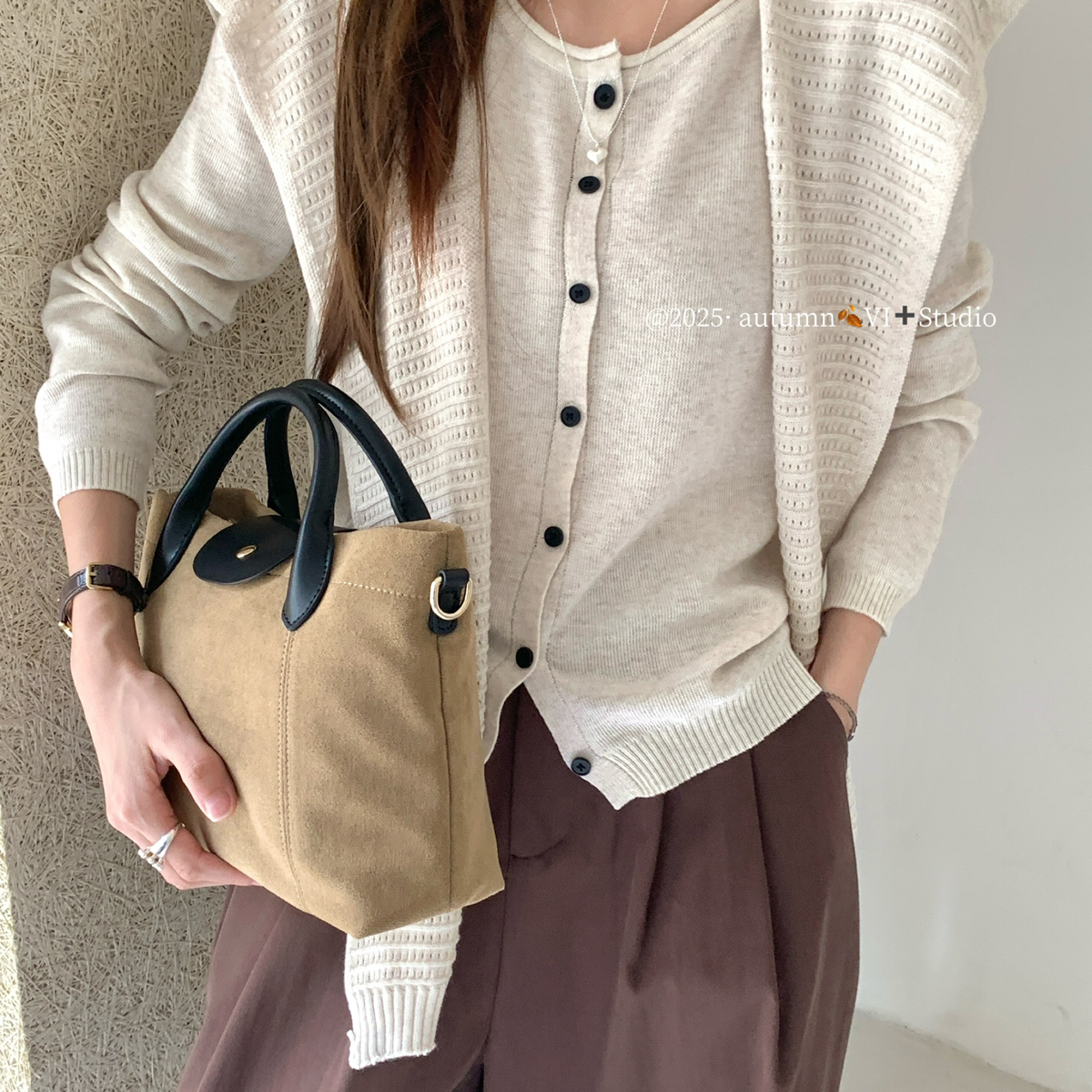 INS风常规款女薄款羊毛圆领针织衫两件套毛衣宽松通勤时尚宅萌系