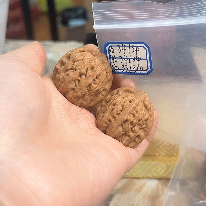 文玩核桃把件非嫁接小狮子头